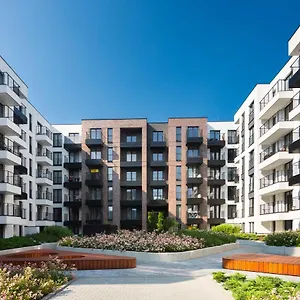 Nearto Main Railway Station Apartment